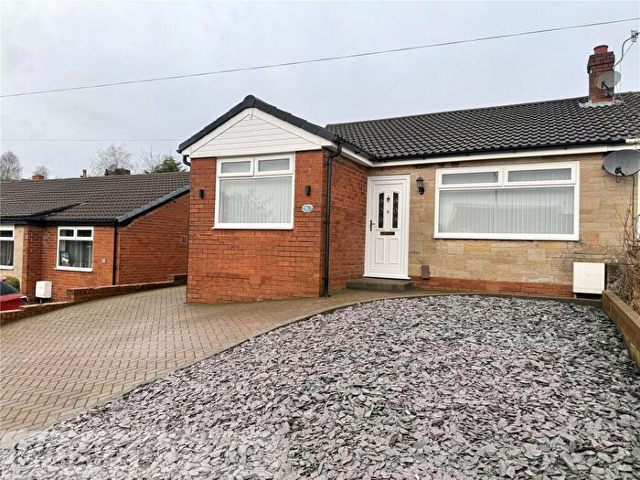 3 Bedroom Bungalow To Rent In Beaufont Drive, Oldham, Greater Manchester, OL4
