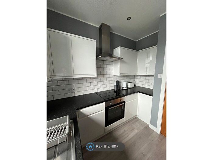 1 Bedroom Flat To Rent In Combie Street, Oban, PA34