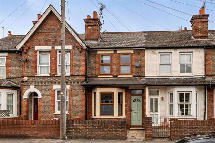 3 Bedroom Terraced House For Sale In Briants Avenue, Caversham, Reading, RG4