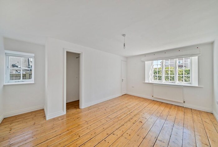 1 Bedroom Flat For Sale In Conygre Road, Filton, Bristol, Gloucestershire, BS34