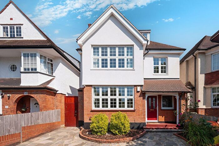 6 Bedroom Detached House For Sale In Villiers Avenue, Surbiton, KT5