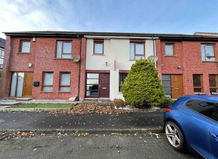 3 Bedroom TownHouse For Sale In Heath Lodge Mews, Belfast, BT13