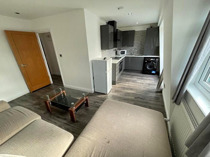 1 Bedroom Flat To Rent In White Horse Road, London, E1