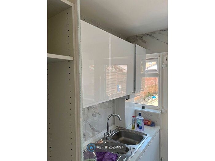 3 Bedroom Terraced House To Rent In New Road, Dagenham, RM10