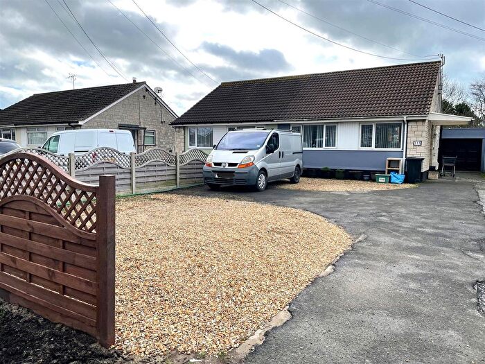 2 Bedroom Semi Detached Bungalow For Sale In Love Lane, Burnham-On-Sea, TA8