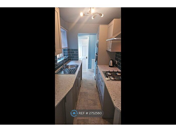 3 Bedroom Terraced House To Rent In Cavendish Road, Leicester, LE2