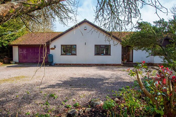 4 Bedroom Bungalow For Sale In Village Way, Aylesbeare, Exeter, EX5