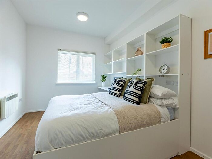 Studio To Rent In Alexandra Road, Mutley, Plymouth, PL4