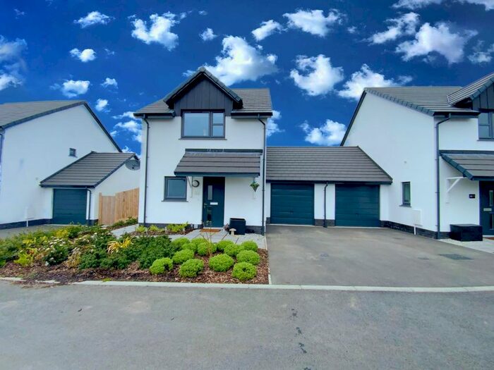 2 Bedroom Link Detached House For Sale In Wood Lea, Parkham, Bideford, EX39