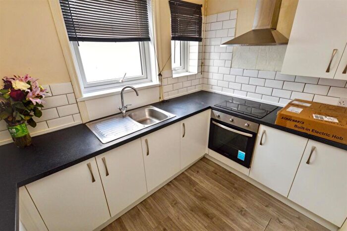 3 Bedroom Maisonette To Rent In Cavendish Place, Eastbourne, BN21