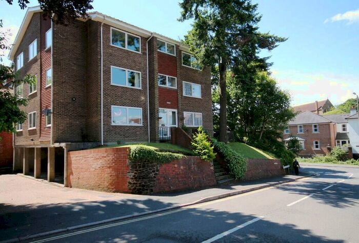 2 Bedroom Flat To Rent In St Pauls Road West, Dorking, RH4