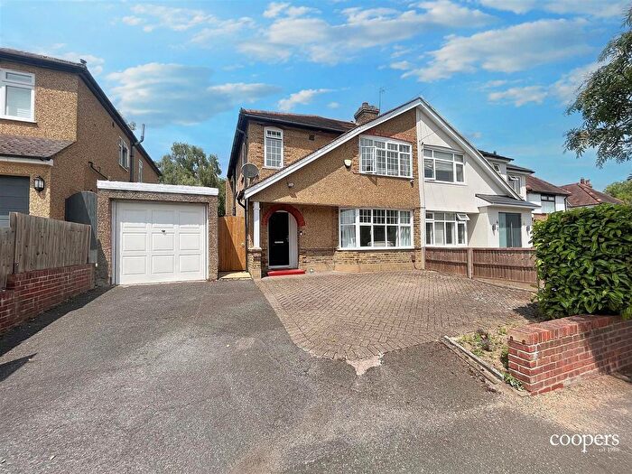 4 Bedroom Semi-Detached House To Rent In Hill Lane, Ruislip, HA4