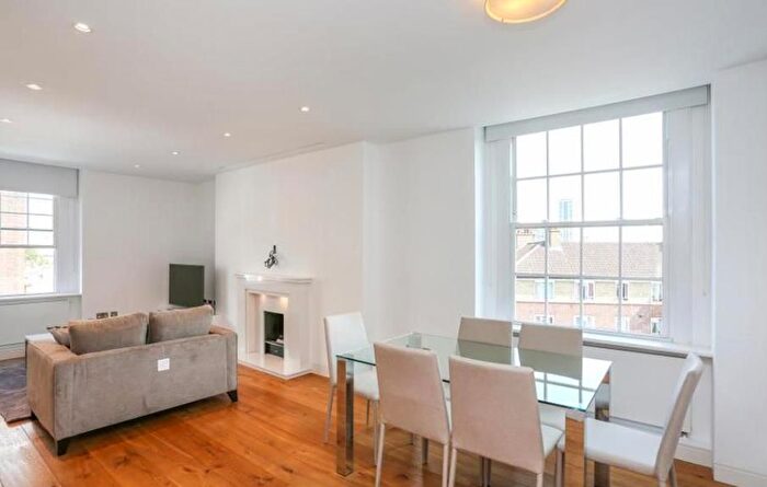 2 Bedroom Flat To Rent In Great Cumberland Place, Marylebone, London, W1H