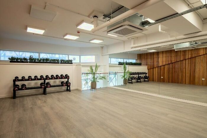 2 Bedroom Flat To Rent In Marlowes, Hemel Hempstead, HP1