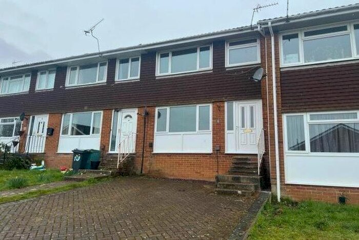 3 Bedroom Property To Rent In Fraser Close, Cowes, PO31