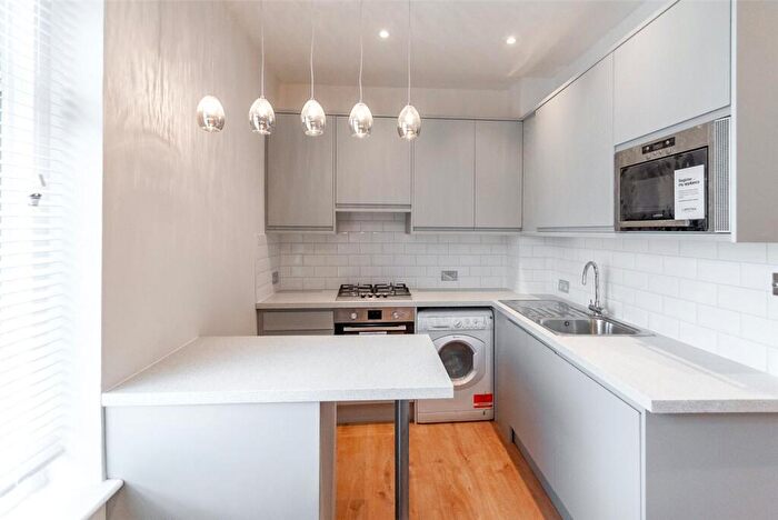 1 Bedroom Apartment To Rent In Leighton Road, London, NW5