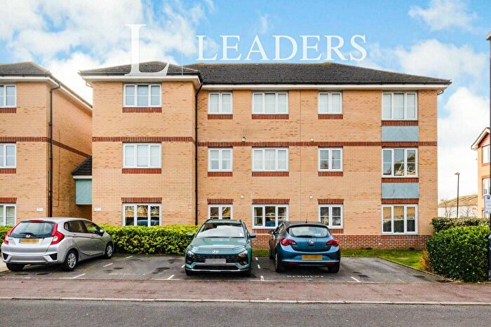 2 Bedroom Apartment To Rent In The Fairways, Portsmouth, PO6