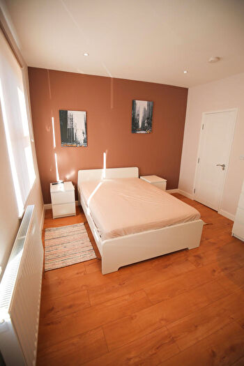 1 Bedroom Flat To Rent In Alexandra Street, E16