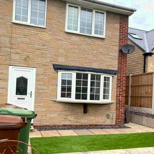 3 Bedroom Semi-Detached House To Rent In Dale Close, Ossett, WF5