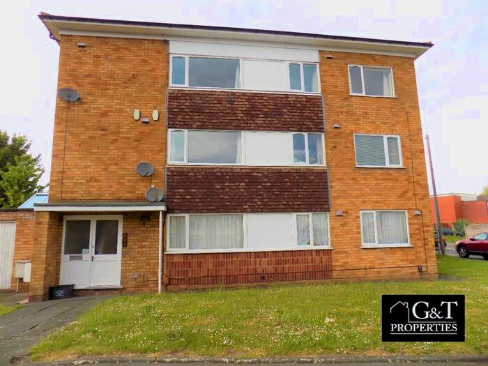3 Bedroom Flat To Rent In Griffin Street, Netherton, Dudley, DY2
