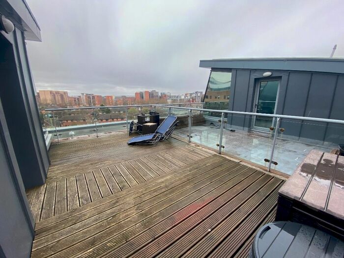2 Bedroom Flat To Rent In Lydia Ann Street, City Centre, Liverpool, L1