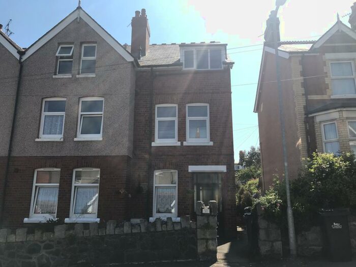 1 Bedroom Apartment To Rent In York Road, Colwyn Bay, LL29