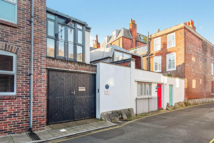 4 Bedroom Terraced House For Sale In Peacock Lane, Old Portsmouth, PO1