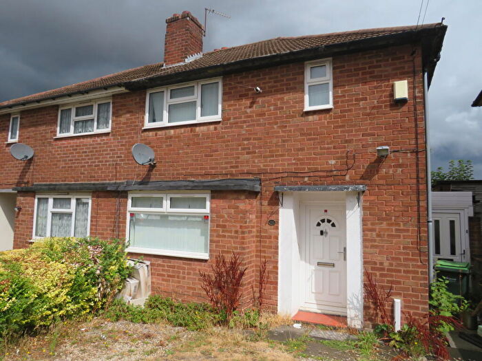 2 Bedroom Semi-Detached House To Rent In Poplar Avenue, B69