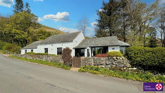 3 Bedroom Bungalow To Rent In Old Chapel, Threlkeld, CA12