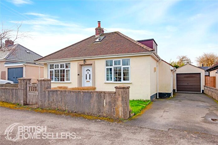 3 Bedroom Bungalow For Sale In Styles Hill, Frome, Somerset, BA11