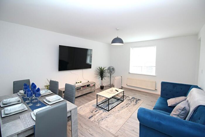 3 Bedroom Apartment To Rent In Osier Drive, SS15