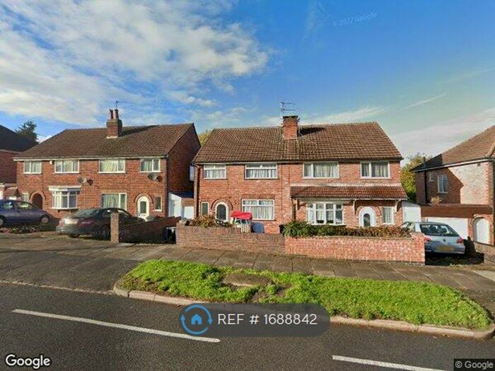 3 Bedroom Semi-Detached House To Rent In Heacham Drive, Leicester, LE4