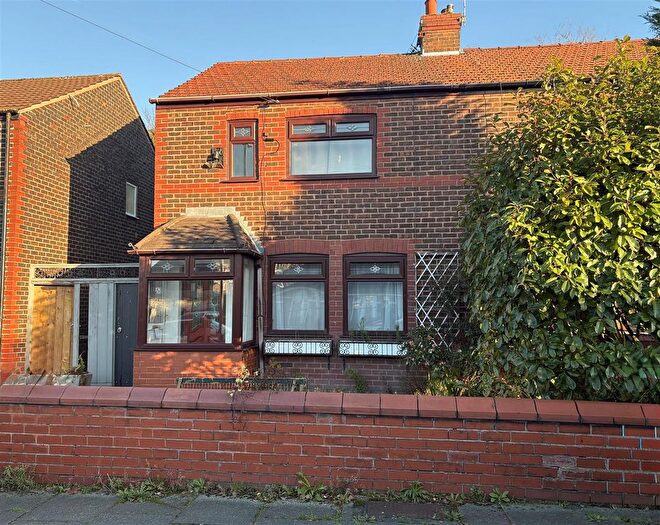 3 Bedroom Semi-Detached House For Sale In Clovelly Avenue, St. Helens, WA9