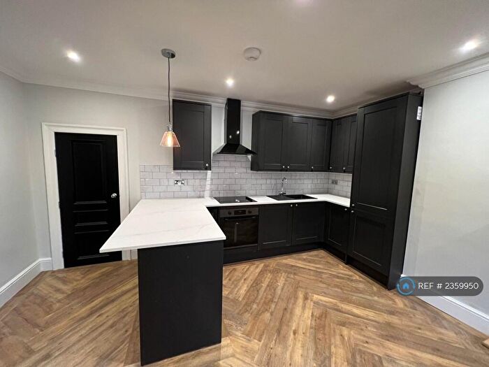 2 Bedroom Flat To Rent In Hall Gate, Doncaster, DN1