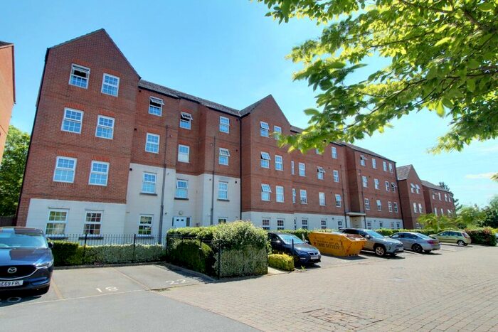 3 Bedroom Flat To Rent In Barley Mews, Woodston, Peterborough, PE2