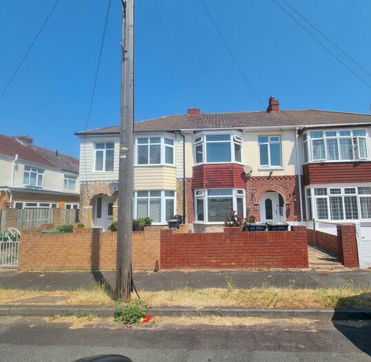 3 Bedroom House To Rent In Middlecroft Lane, Gosport, PO12