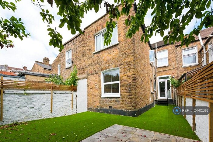 2 Bedroom Flat To Rent In Tunley Road, London, NW10