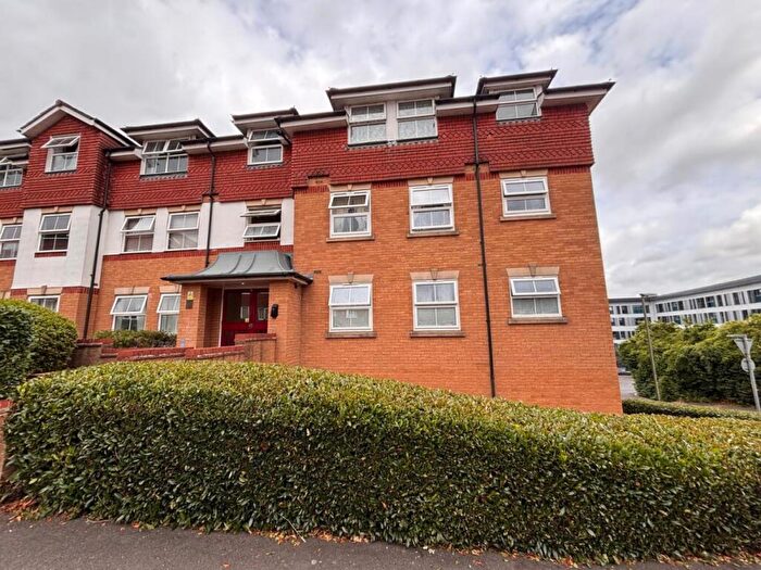 2 Bedroom Flat To Rent In Chapel Road, Redhill, RH1
