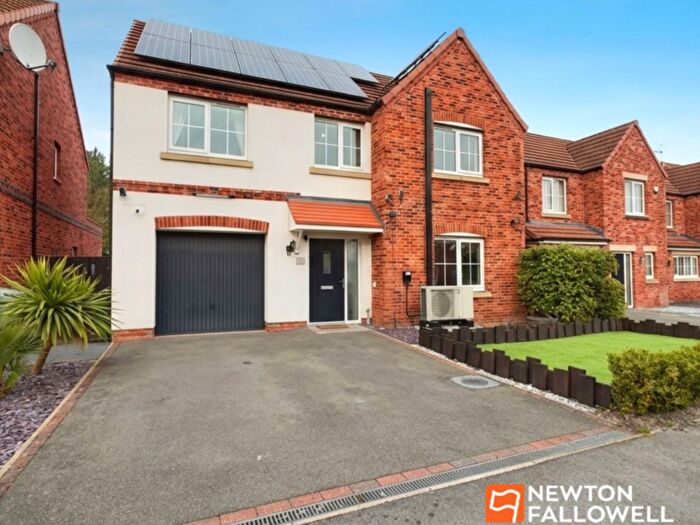 4 Bedroom Detached House For Sale In Kingfisher Way, Ollerton, NG22