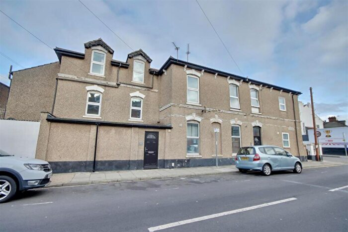 2 Bedroom Flat To Rent In Victoria Road North, Southsea, PO5