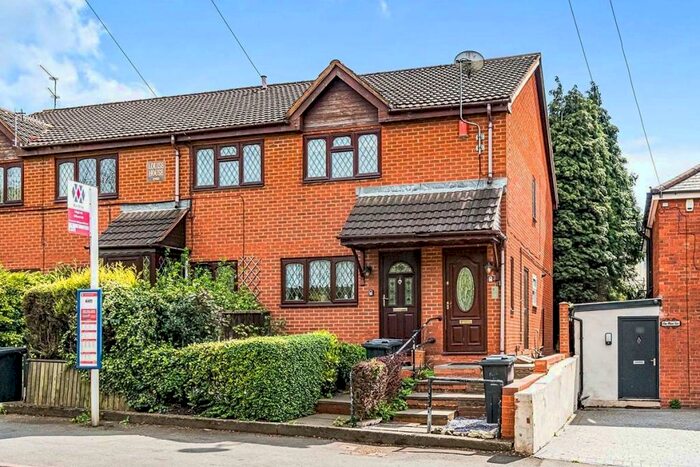 2 Bedroom Flat To Rent In Louise House, High Street, Brierley Hill, West Midlands, DY5