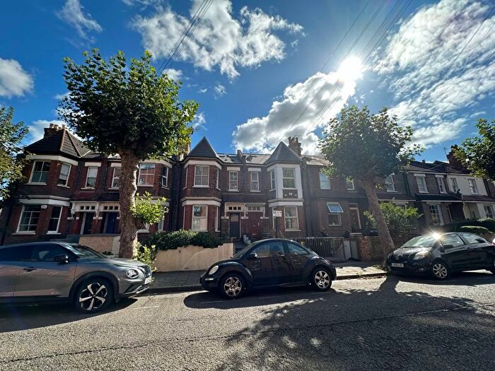 1 Bedroom Flat To Rent In Mount Pleasant Lane, London, E5