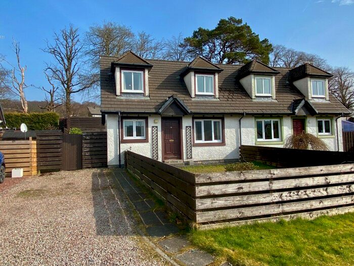 2 Bedroom Semi-Detached House For Sale In Meadows Place, Lochgilphead, Argyll, PA31