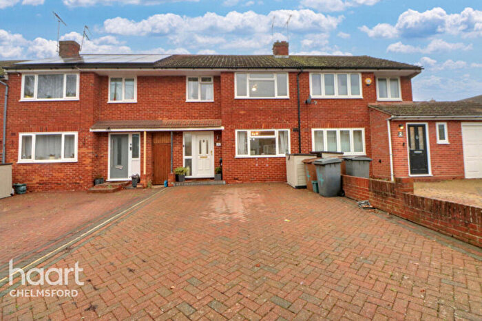 3 Bedroom Terraced House For Sale In Rose Glen, Chelmsford, CM2