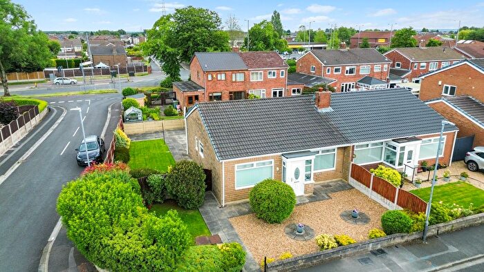 2 Bedroom Semi Detached Bungalow For Sale In Kelsall Avenue, Sutton Manor, WA9