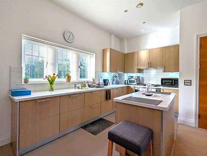 2 Bedroom Flat To Rent In Kingswood Road, Tunbridge Wells, TN2