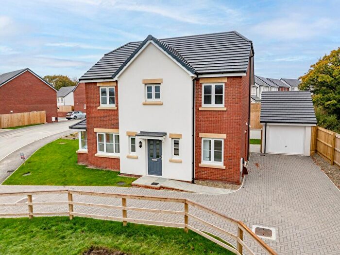 4 Bedroom Detached House For Sale In Cwrt Y Priordy, St Clears, SA33