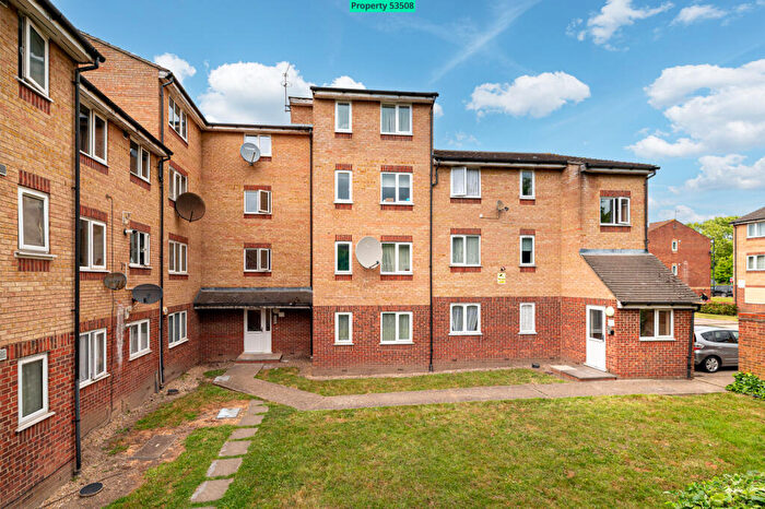 1 Bedroom Flat For Sale In Wigston Close, London, N18