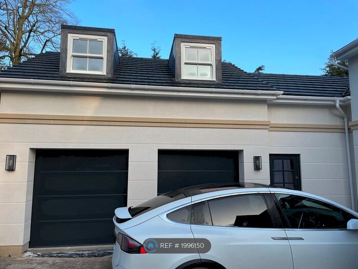 1 Bedroom Semi-Detached House To Rent In Leatherhead, Leatherhead, KT22