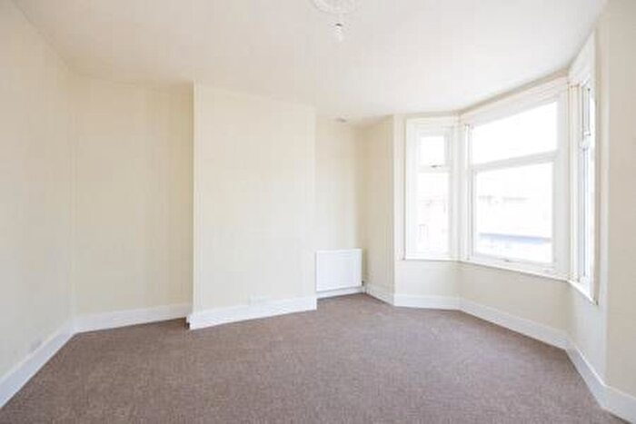 1 Bedroom Flat To Rent In Albert Road, London, E10
